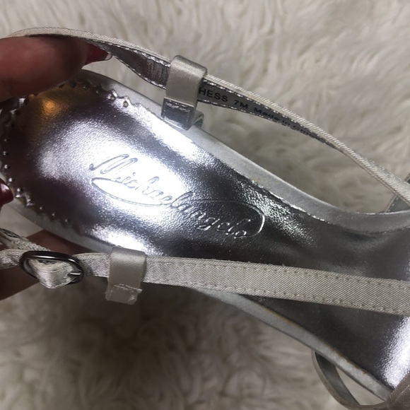 NEW Michaelangelo White Satin Wedding Heels - Picture 4 of 7